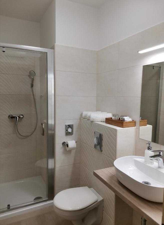 גיור Alfa Hotel מראה חיצוני תמונה