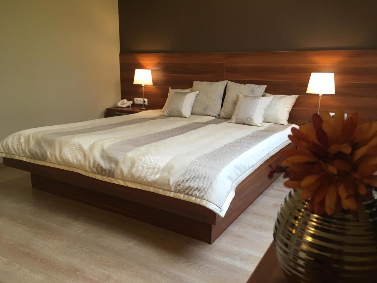גיור Alfa Hotel מראה חיצוני תמונה